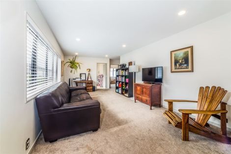 Photo of property in 10 Hangar Lane, Whenuapai, Auckland, 0618