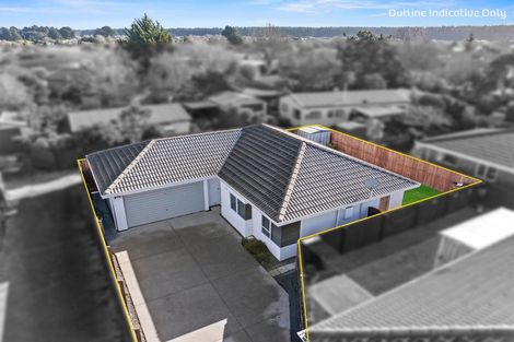 Photo of property in 2/78 Inwoods Road, Parklands, Christchurch, 8083