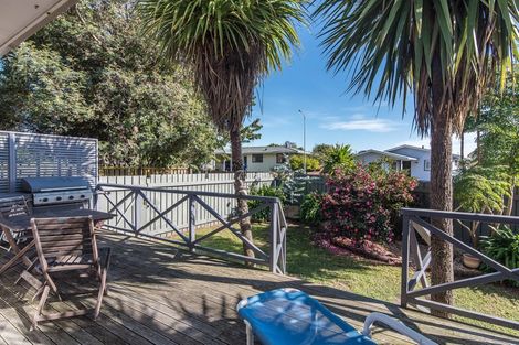 Photo of property in 84 Aorangi Road, Paraparaumu, 5032