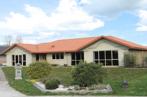 Photo of property in 20 Holden Avenue, Holdens Bay, Rotorua, 3010