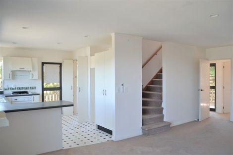 Photo of property in 21 Ladbrooke Drive, Newlands, Wellington, 6037