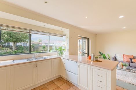 Photo of property in 9 Sylvan Avenue, Waikanae, 5036