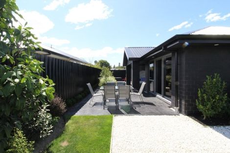 Photo of property in 18 Eric Batchelor Place, Waimate, 7924