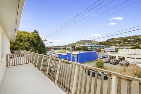 Photo of property in 6c Rewa Terrace, Tawa, Wellington, 5028
