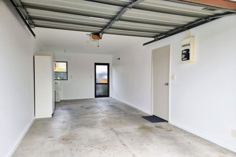 Photo of property in 3/520 Don Buck Road, Westgate, Auckland, 0614