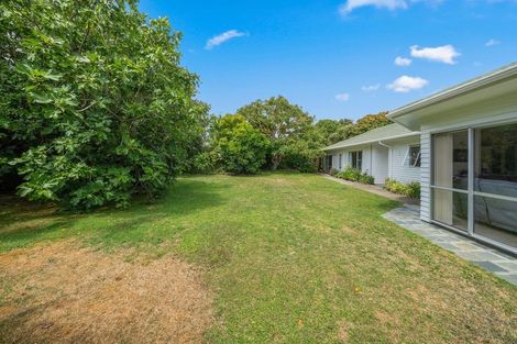 Photo of property in 307 Te Moana Road, Waikanae, 5036