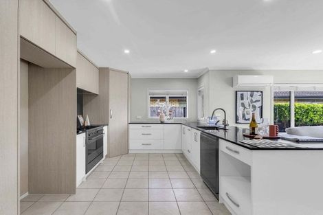 Photo of property in 1 Whitney Place, Rototuna North, Hamilton, 3210