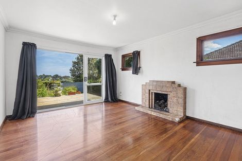 Photo of property in 35 Queens Road, Glen Avon, New Plymouth, 4312