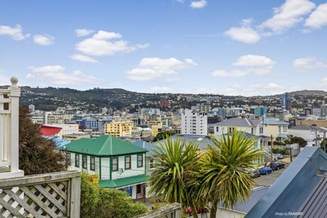 Photo of property in 38 Hawker Street, Mount Victoria, Wellington, 6011