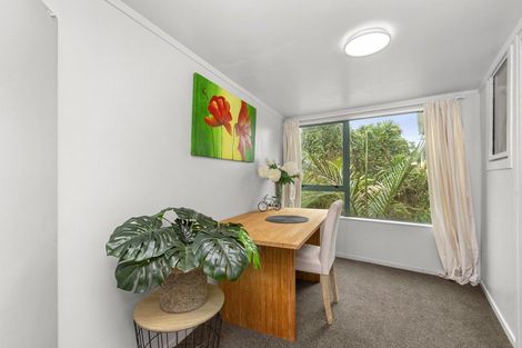 Photo of property in 4 Snowden Place, Raglan, 3225
