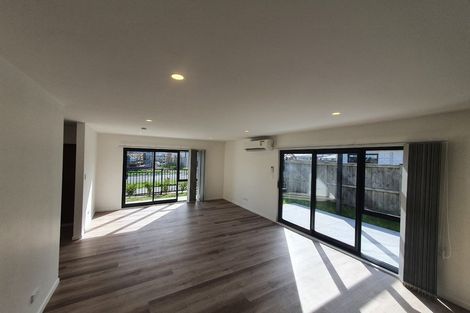 Photo of property in 12 Grandifolia Road, Takanini, 2110