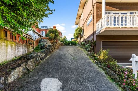 Photo of property in 12 Alva Street, Dunedin Central, Dunedin, 9016