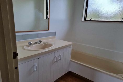 Photo of property in 17 Lee Road, Hannahs Bay, Rotorua, 3010