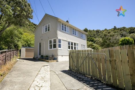 Photo of property in 13 Boyd Grove, Naenae, Lower Hutt, 5011