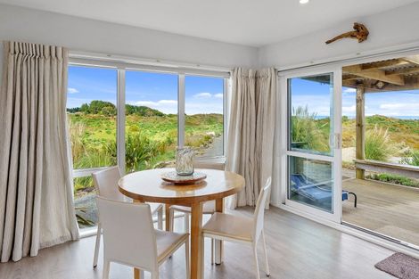 Photo of property in 24 Strathnaver Glen, Waikawa Beach, Levin, 5573