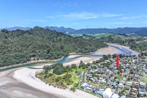 Photo of property in 106 Moore Place, Whangamata, 3620