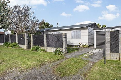 Photo of property in 1 Garnet Drive, Papamoa Beach, Papamoa, 3118