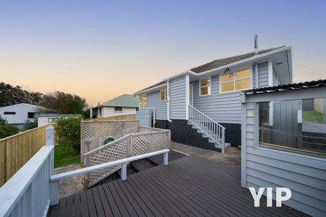 Photo of property in 34 Spur Grove, Titahi Bay, Porirua, 5022