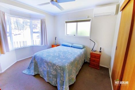 Photo of property in 16 Puketitiro Street, Glen Eden, Auckland, 0602