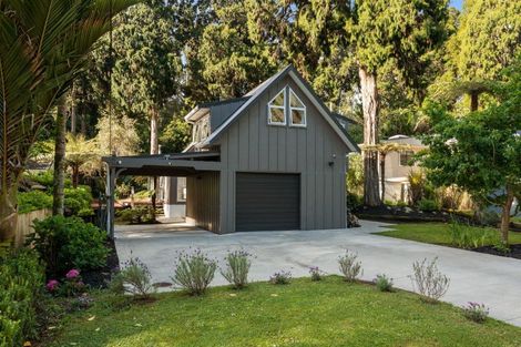 Photo of property in 74 Waima Crescent, Titirangi, Auckland, 0604