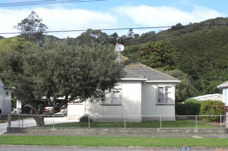 Photo of property in 68 Waddington Drive, Naenae, Lower Hutt, 5011