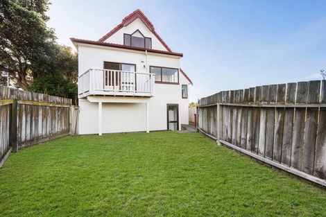 Photo of property in 2 Kaikoura Street, Maupuia, Wellington, 6022