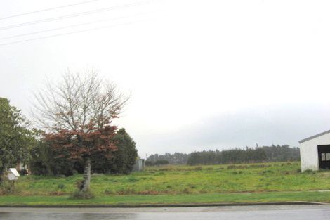 Photo of property in 134 Seaward Road, Edendale, 9825