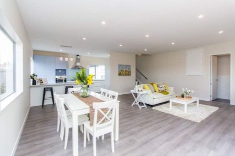 Photo of property in 11 Regis Park Drive, Pukekohe, 2120