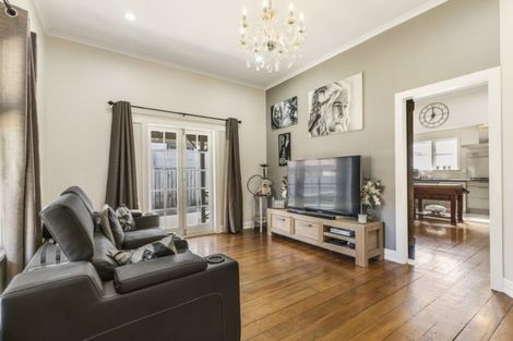 Photo of property in 2/73 Russell Road, Manurewa, Auckland, 2102