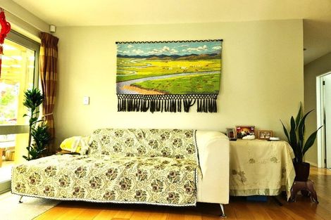 Photo of property in 5 Baker Street, Fairview Heights, Auckland, 0632