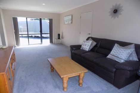 Photo of property in 2 Flight Valley Way, Welcome Bay, Tauranga, 3175