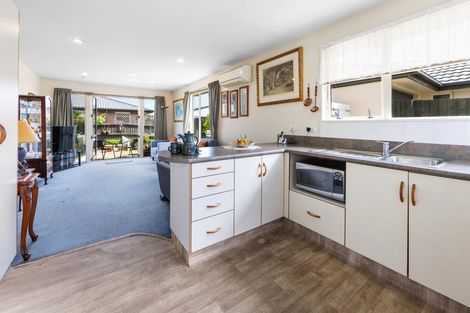 Photo of property in 38h English Street, Sockburn, Christchurch, 8042