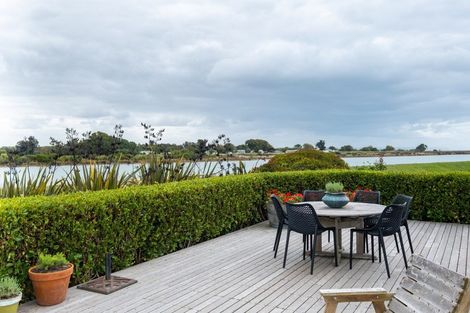 Photo of property in 15 Old Ferry Road, Clive, 4102