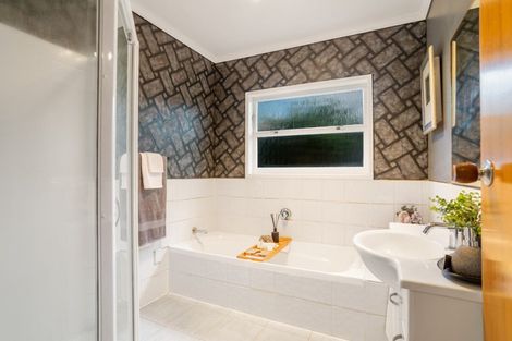 Photo of property in 534 Devonport Road, Tauranga South, Tauranga, 3112