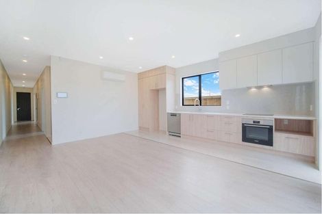 Photo of property in 12 Kaapehu Street, Karaka, 2578