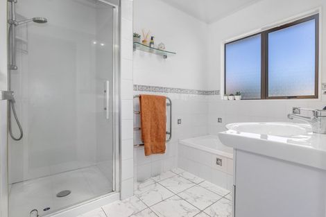 Photo of property in 86 Michael Road, Paraparaumu Beach, Paraparaumu, 5032