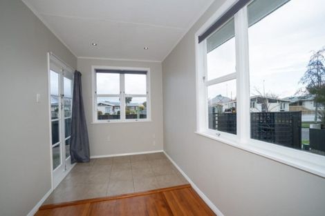 Photo of property in 28 Kaituna Street, Milson, Palmerston North, 4414