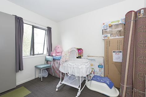 Photo of property in 6/36 West Coast Road, Glen Eden, Auckland, 0602