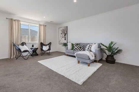 Photo of property in 210 Navigation Drive, Whitby, Porirua, 5024