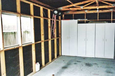 Photo of property in 31 Solar Road, Glen Eden, Auckland, 0602