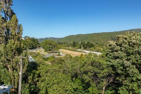 Photo of property in 19 Thomas Street, Stokes Valley, Lower Hutt, 5019