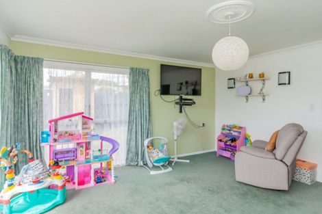 Photo of property in 1 Worcester Street, Levin, 5510