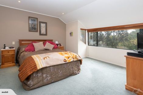 Photo of property in 3/1 Bradbury Road, Botany Downs, Auckland, 2010