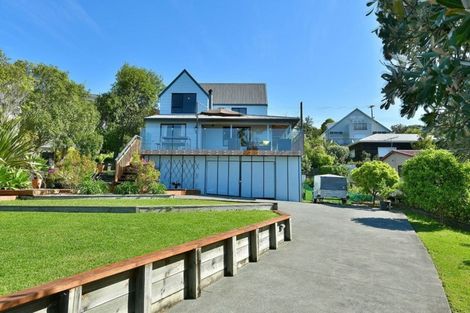 Photo of property in 1 Inca Place, Snells Beach, 0920
