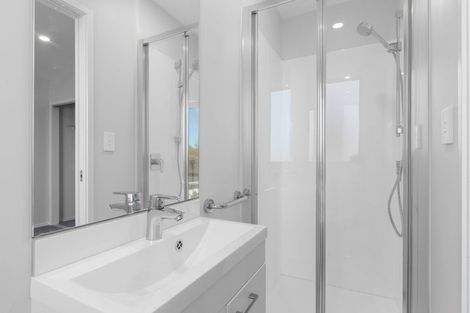 Photo of property in 6/51 Wharf Road, Te Atatu Peninsula, Auckland, 0610