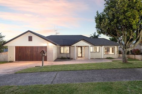 Photo of property in 14 Solander Drive, Welcome Bay, Tauranga, 3112