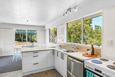 Photo of property in 198 Tutere Street, Waikanae Beach, Waikanae, 5036