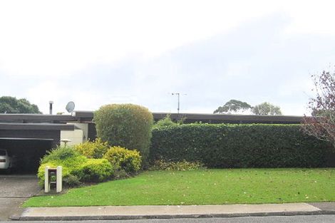 Photo of property in 21 The Crest, Sunnyhills, Auckland, 2010