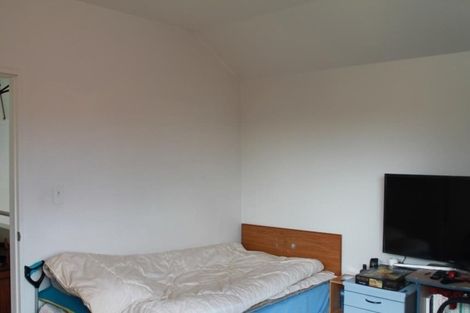 Photo of property in 2/86 Birkenhead Avenue, Birkenhead, Auckland, 0626