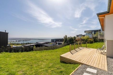 Photo of property in 5 Stoneyridge Close, Mount Pleasant, Christchurch, 8081